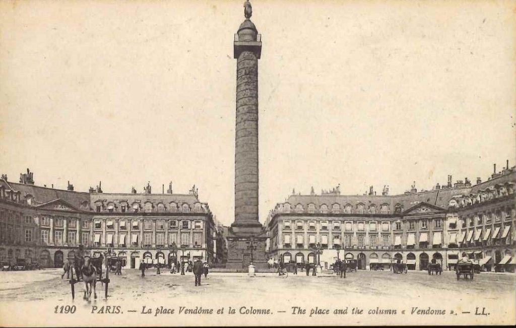 1190 - Paris - La place Vendôme et la colonne.jpg