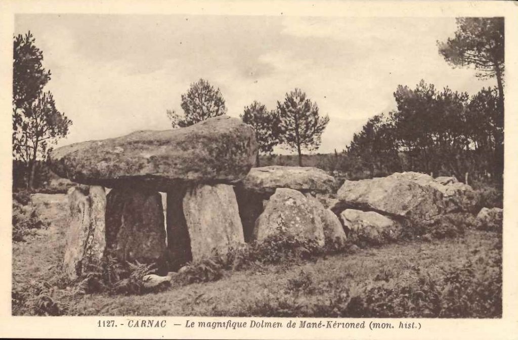 1127 - Carnac - Le magnifique dolmen de mané-kérionel.jpg