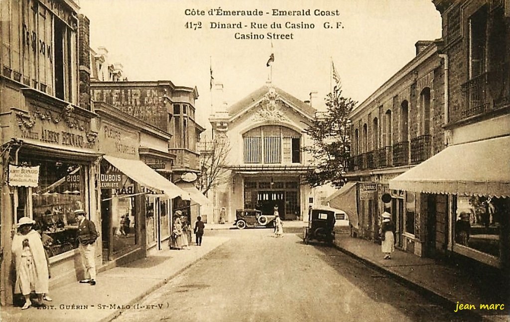 Dinard - Rue du Casino.jpg