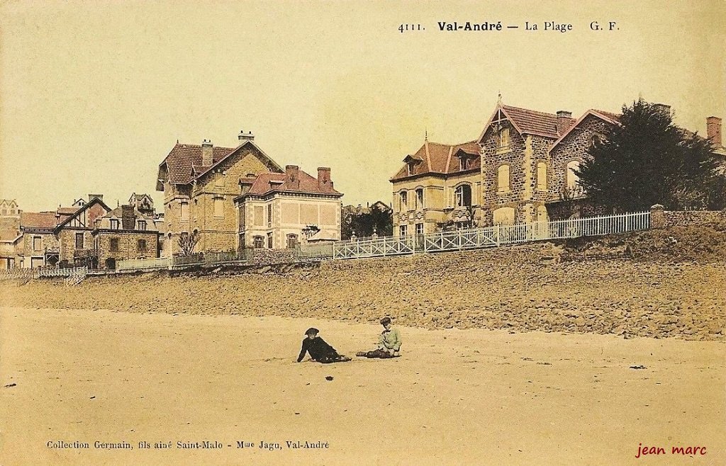 Val-André - La Plage.jpg