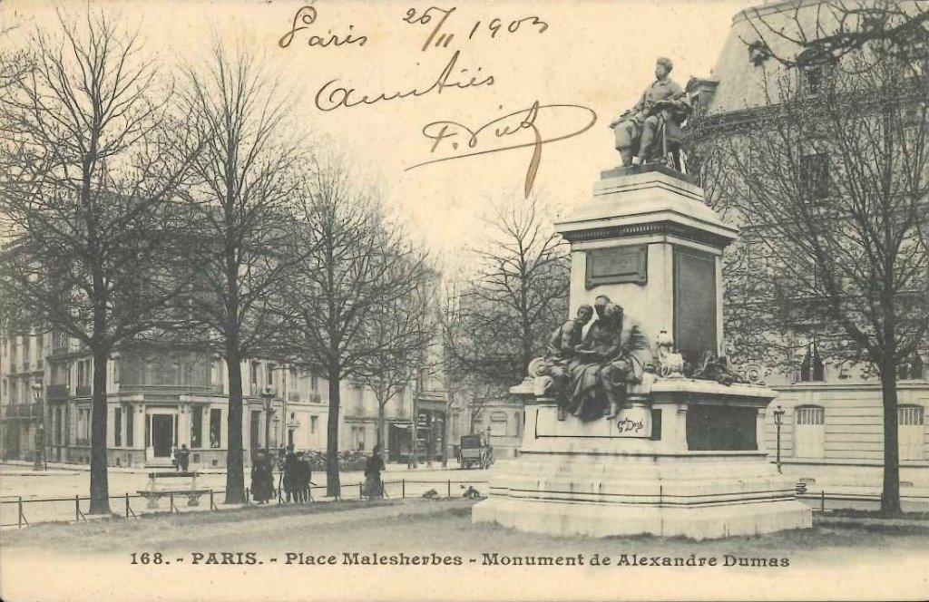 168 - Paris - Place malesherbes - Monument de Alexandre Dumas.jpg