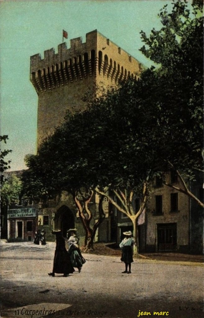 Carpentras - La Porte d'Orange.jpg