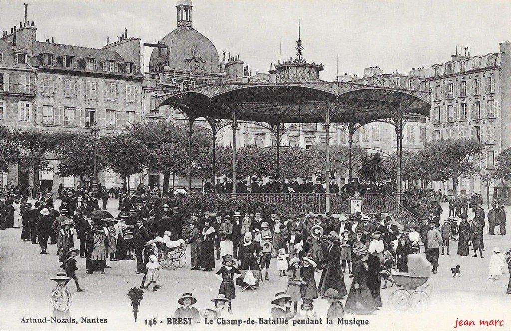 Brest - Le Champ de Bataille pendant la Musique.jpg