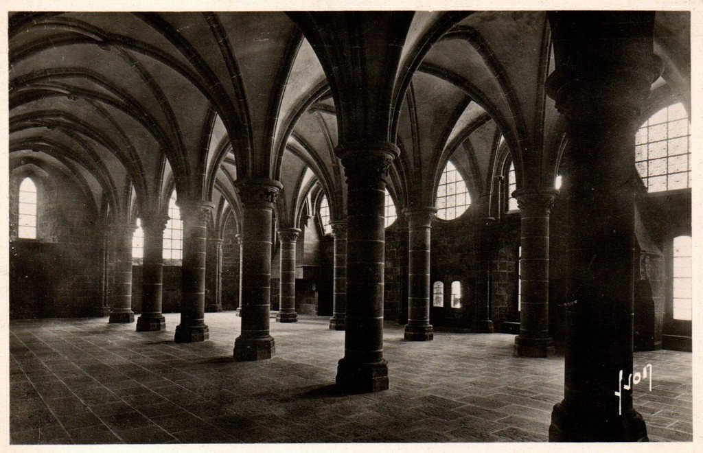 Le Mont Saint-Michel 1001 Yvon.jpg