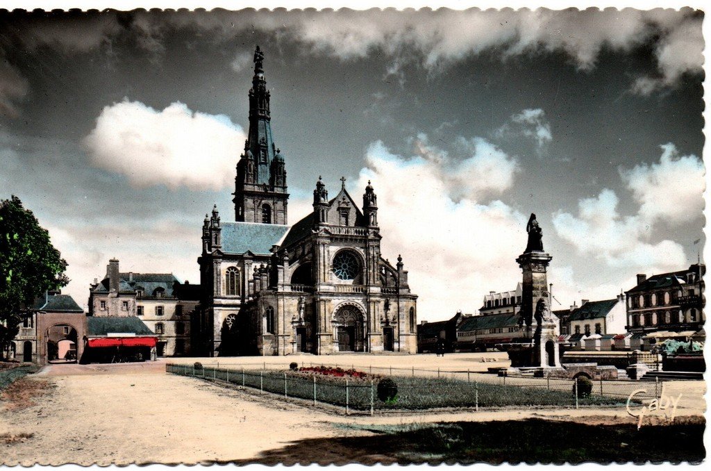 Sainte-Anne d'Auray Artaud.jpg