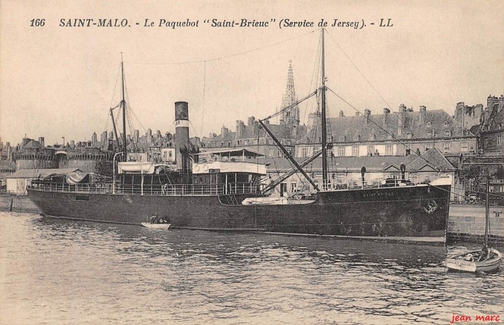 Saint-Malo - Le Paquebot Saint-Brieuc (service de Jersey).jpg