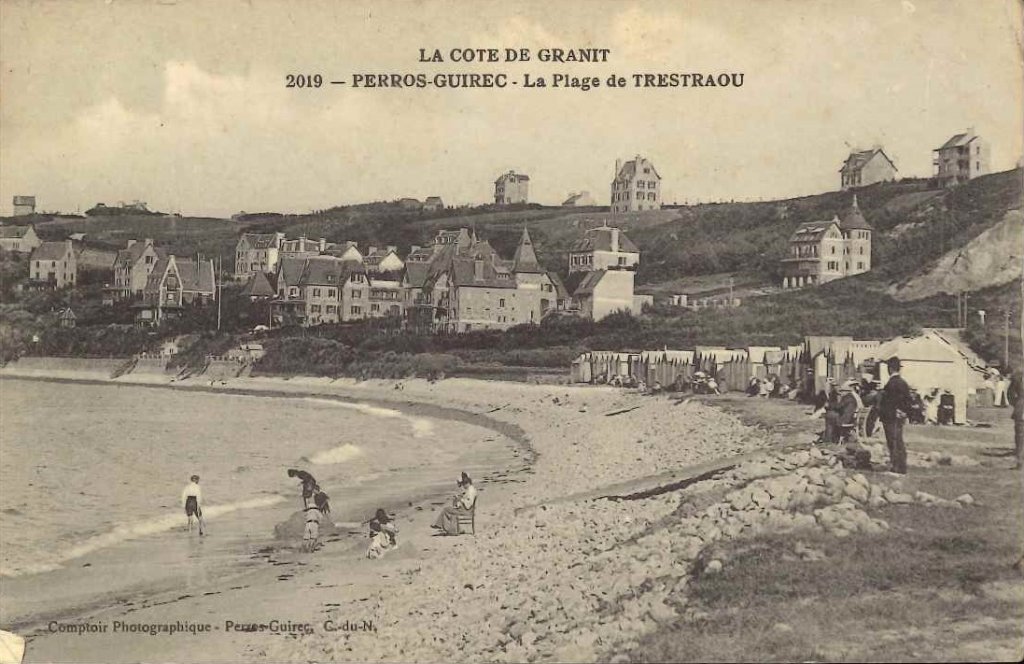 2019 - Perros Guirec - La plage de Trestraou.jpg