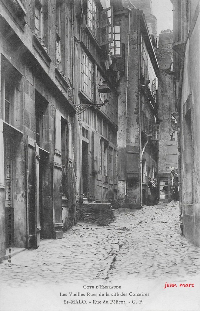 Saint-Malo - Rue du Pélicot.jpg