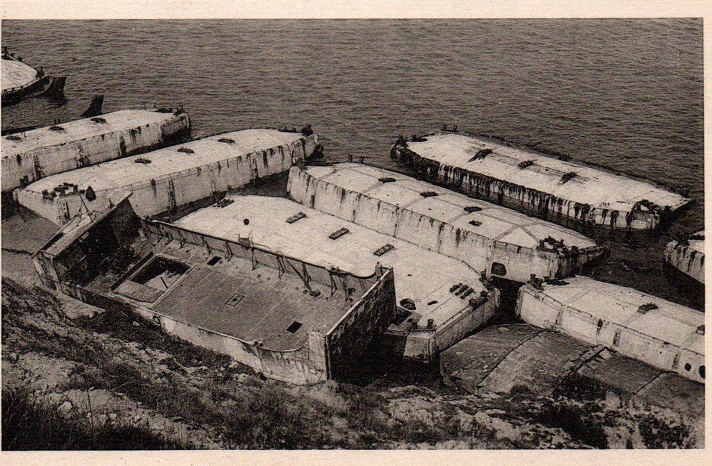 Souvenir Arromanche.jpg