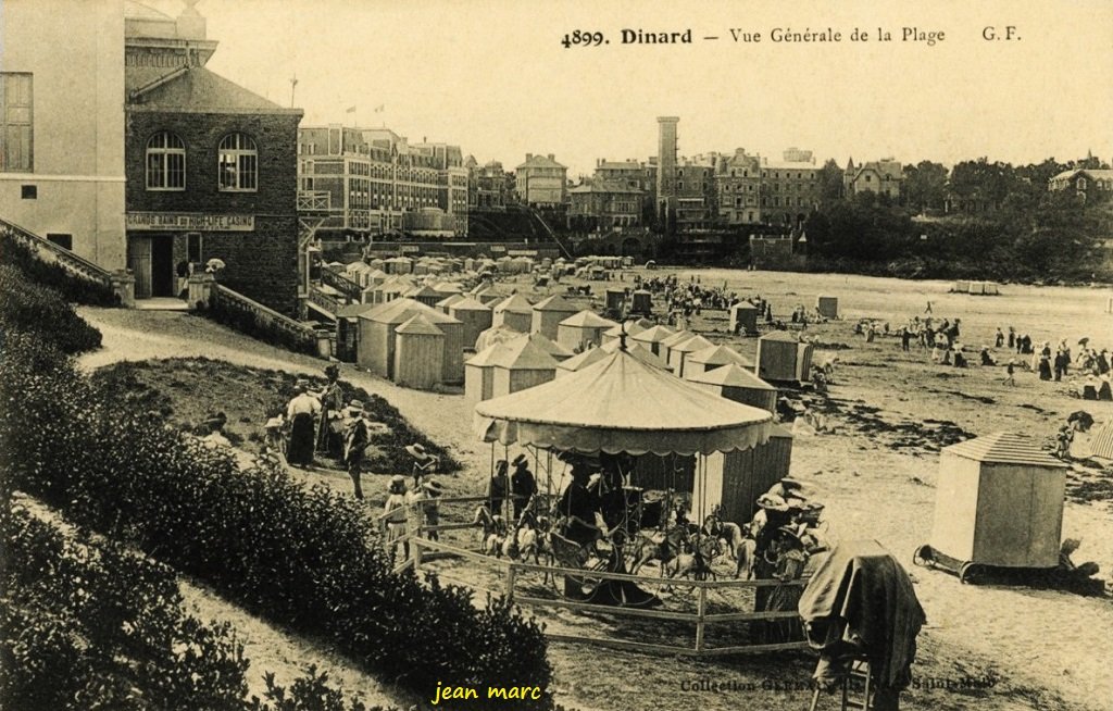 Dinard - Vue générale de la Plage (4899 Bains high life).jpg