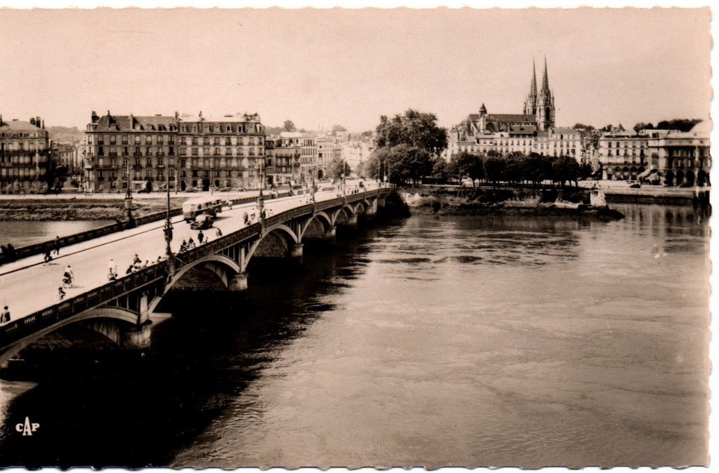 Bayonne 2 Réal-photo.jpg