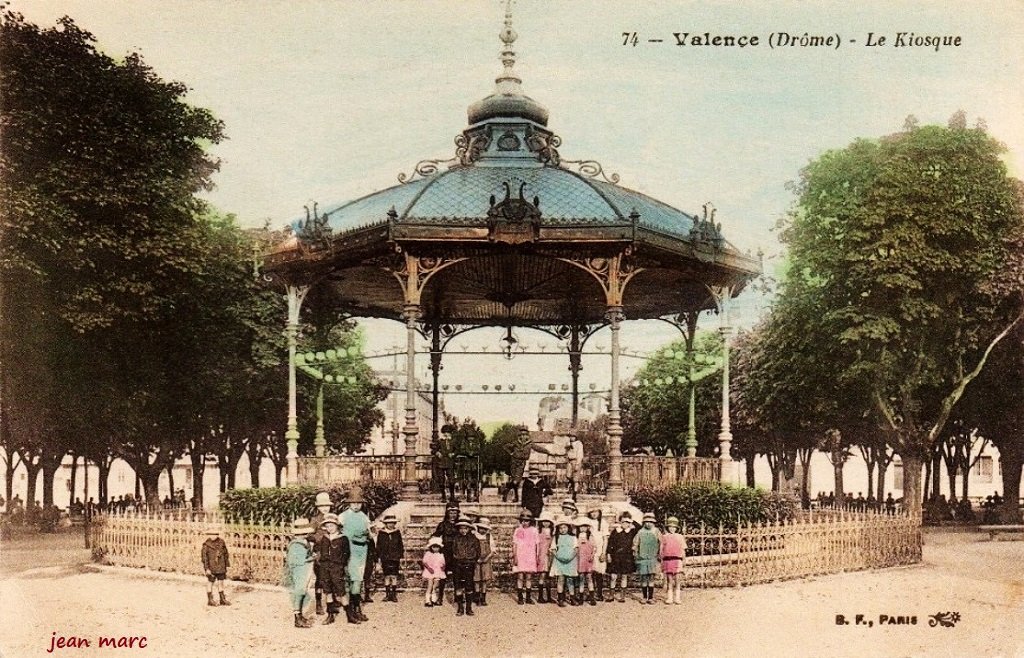 Valence - Le Kiosque.jpg