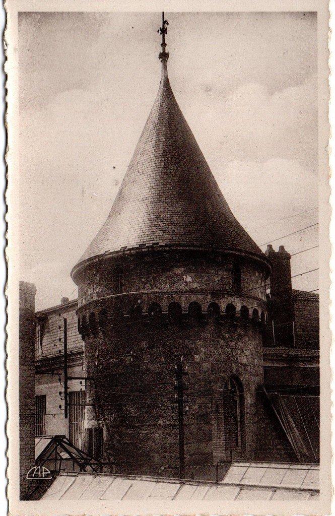 Vaucouleurs 77 CAP.jpg