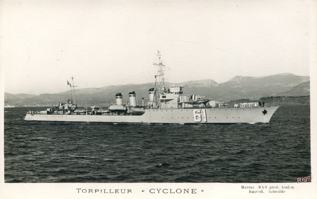 0-Bateau - Cyclone.jpg