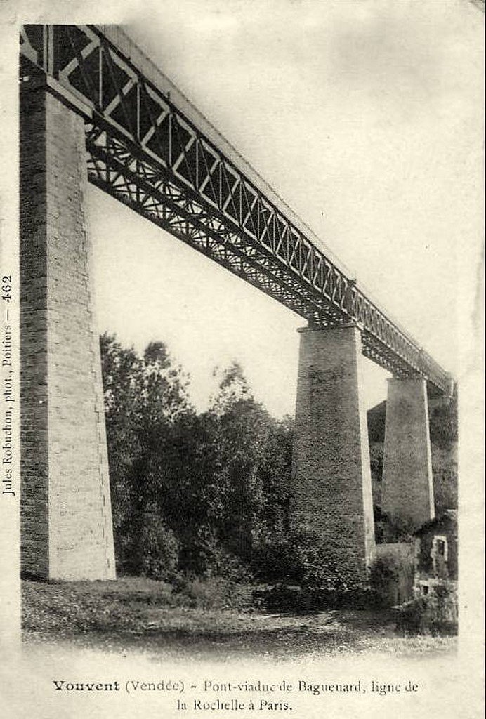 Vouvant 2 P.jpg