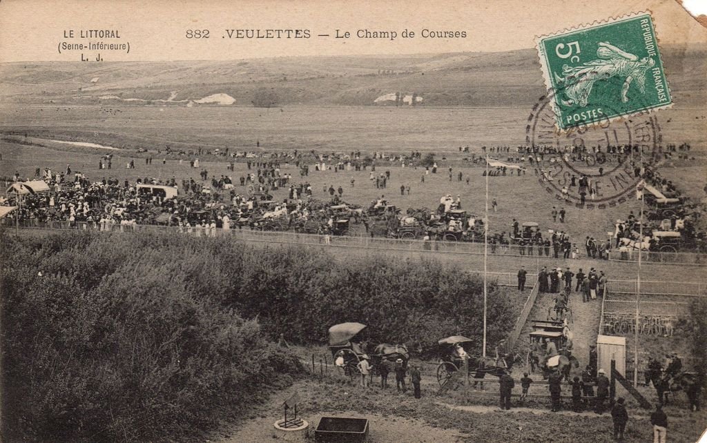 76 - VEULETTES - 882 - Le Champ de Courses - L..J. - 24-11-24.jpg