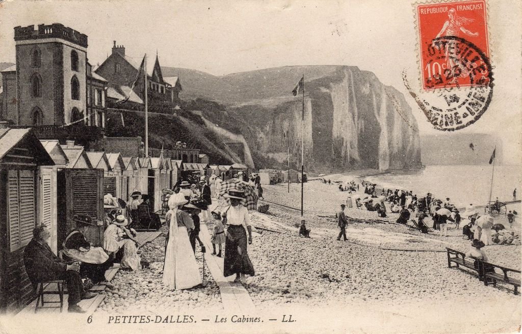 76 - LES PETITES DALLES - 6 - Les Cabines - LL dos vert - 05-11-24.jpg