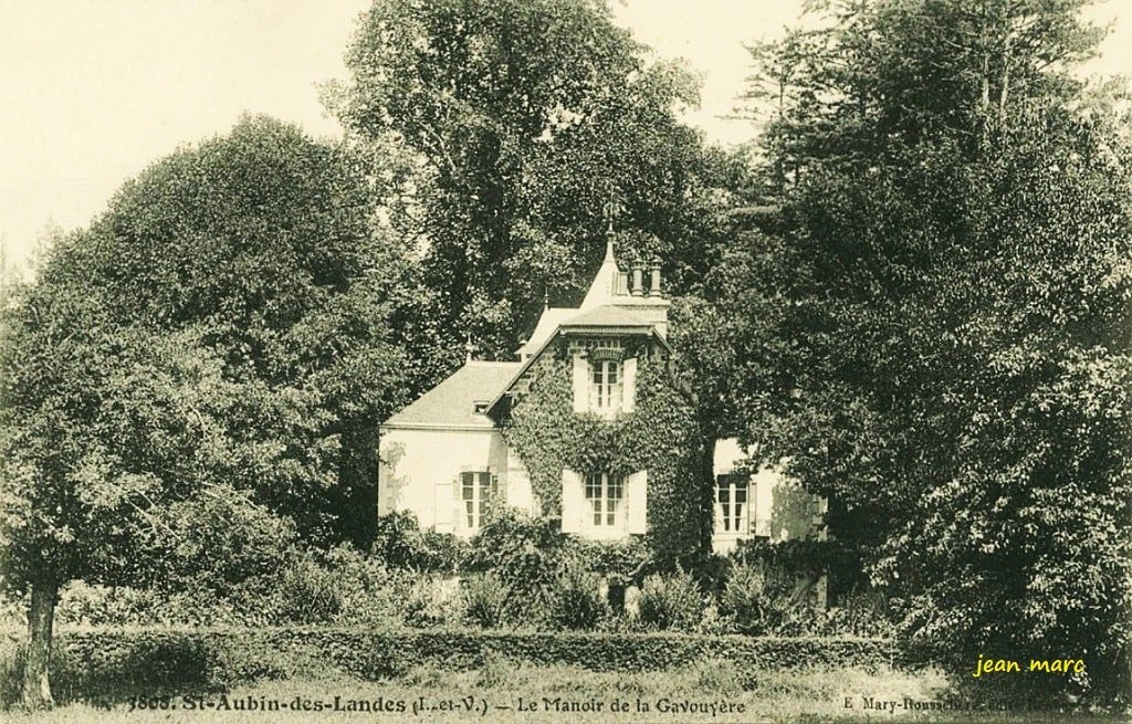 Saint-Aubin-des-Landes - Le Manoir de la Gavouyère.jpg