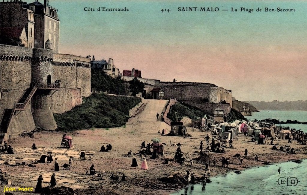 Saint-Malo - La Plage de Bon Secours.jpg