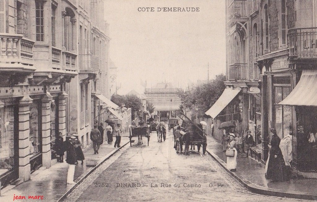 Dinard - La Rue du Casino.jpg