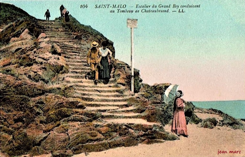 Saint-Malo - Escalier du Grand Bey conduisant au Tombeau de Chateaubriand 104.jpg