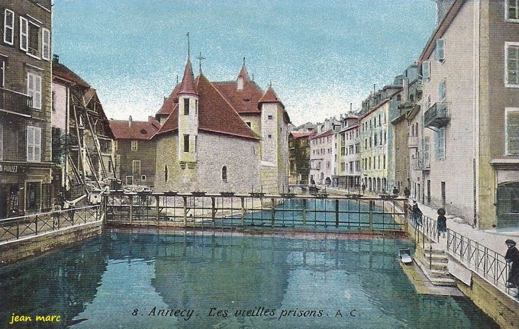 Annecy - Les Vieilles Prisons.jpg