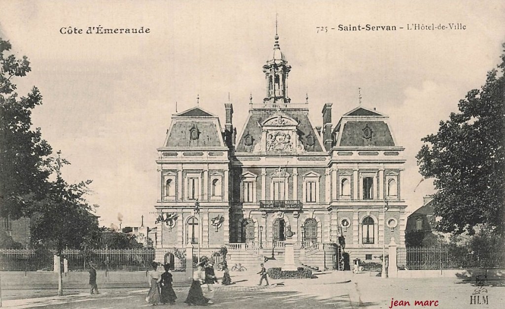 Saint-Servan - L'Hôtel de Ville.jpg