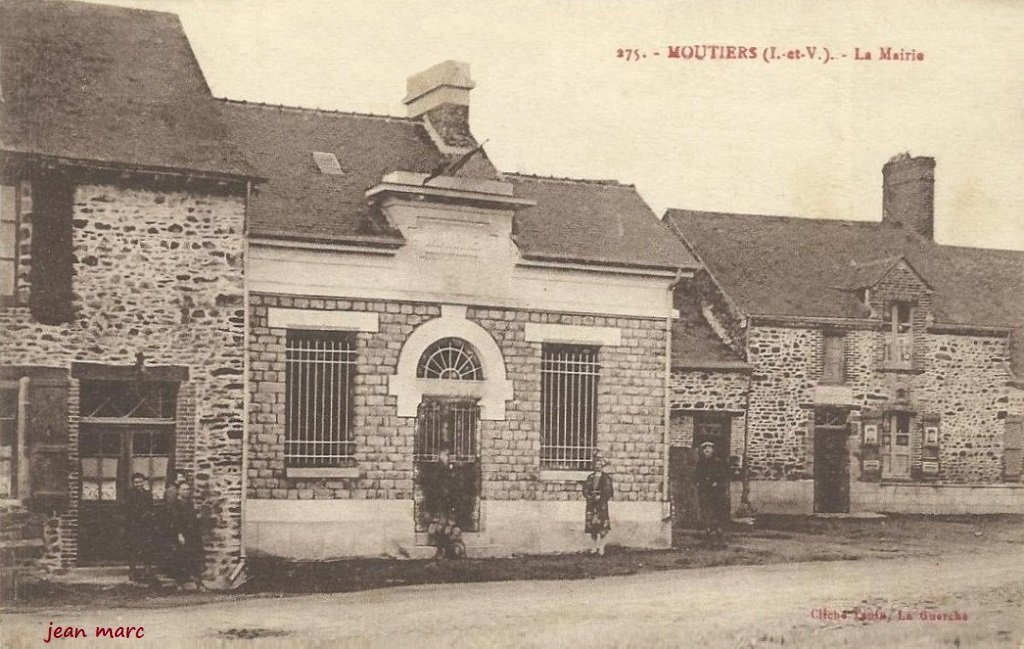 Moutiers - La Mairie.jpg