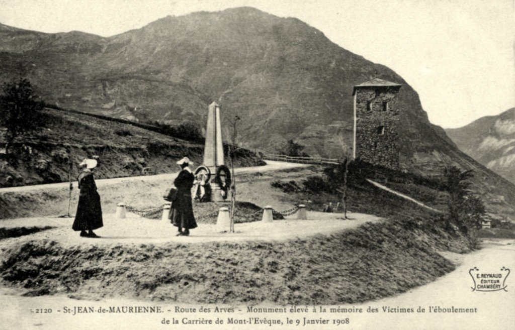 Saint-Jean de Maurienne 2120 ER.jpg