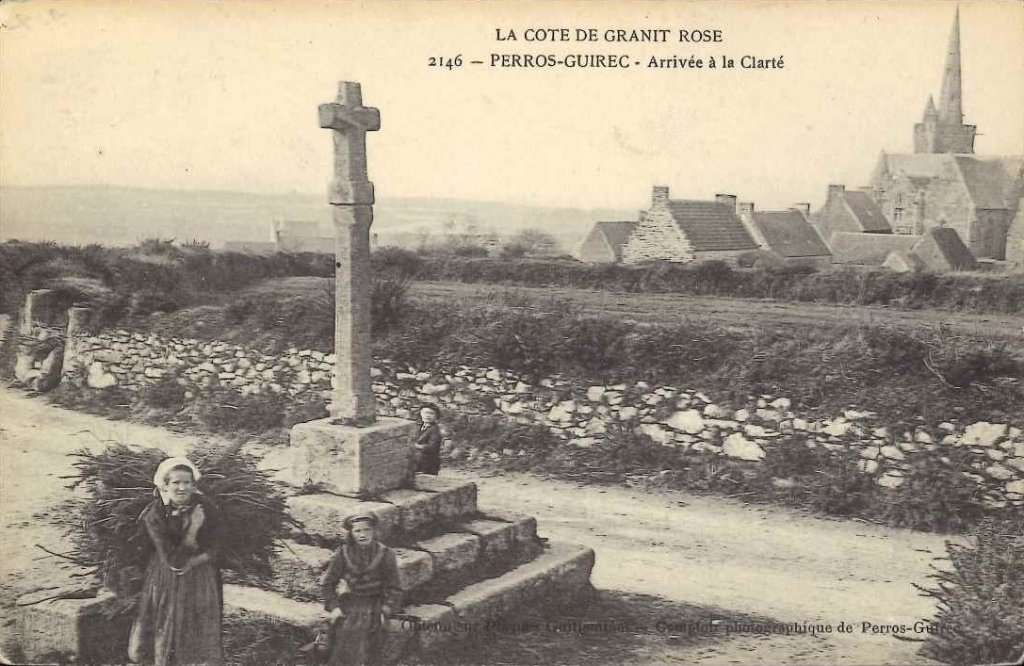 2146 - Perros Guirec - Arrivée à la clarté.jpg