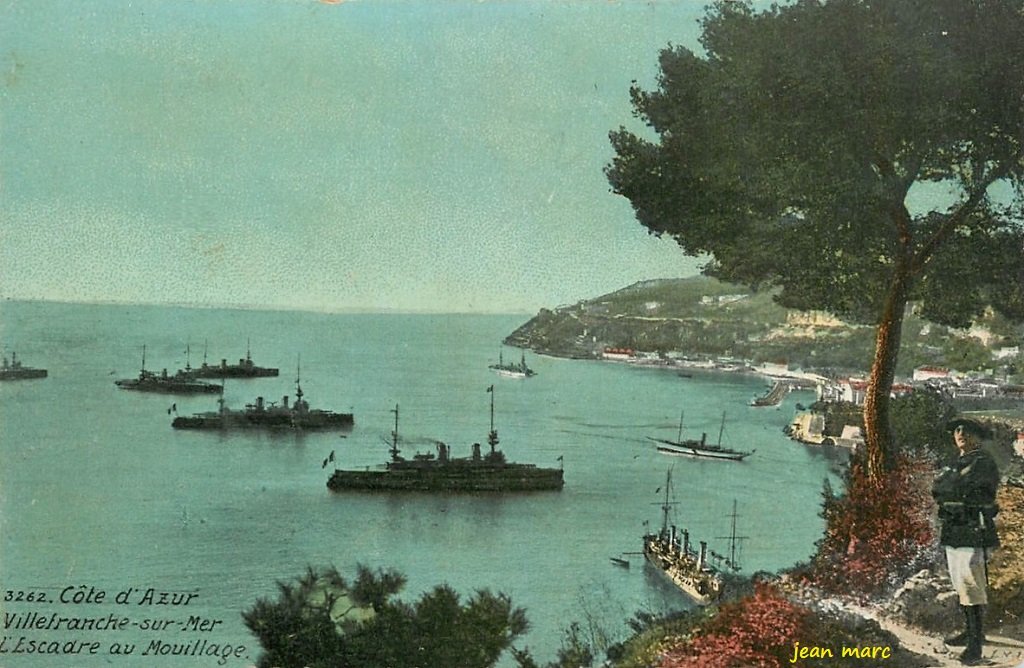 Villefranche-sur-Mer - L'Escadre au mouillage.jpg