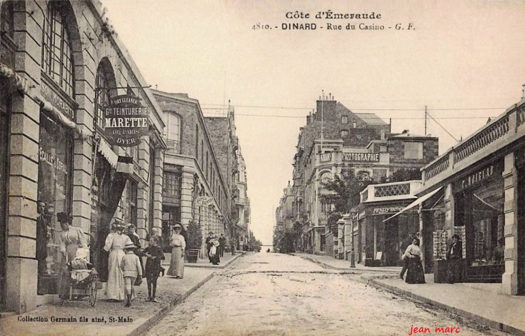Dinard - Rue du Casino 4810.jpg