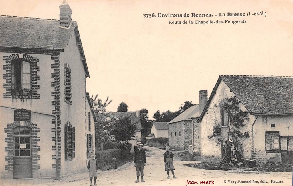 La Brosse - Route de la Chapelle-des-Fougeretz.jpg