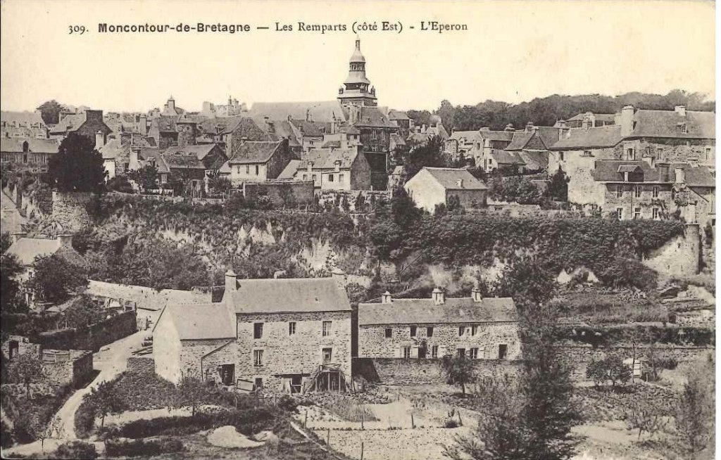 309 - Moncontour de Bretagne - Les remparts (côté est) - l'Eperon.jpg
