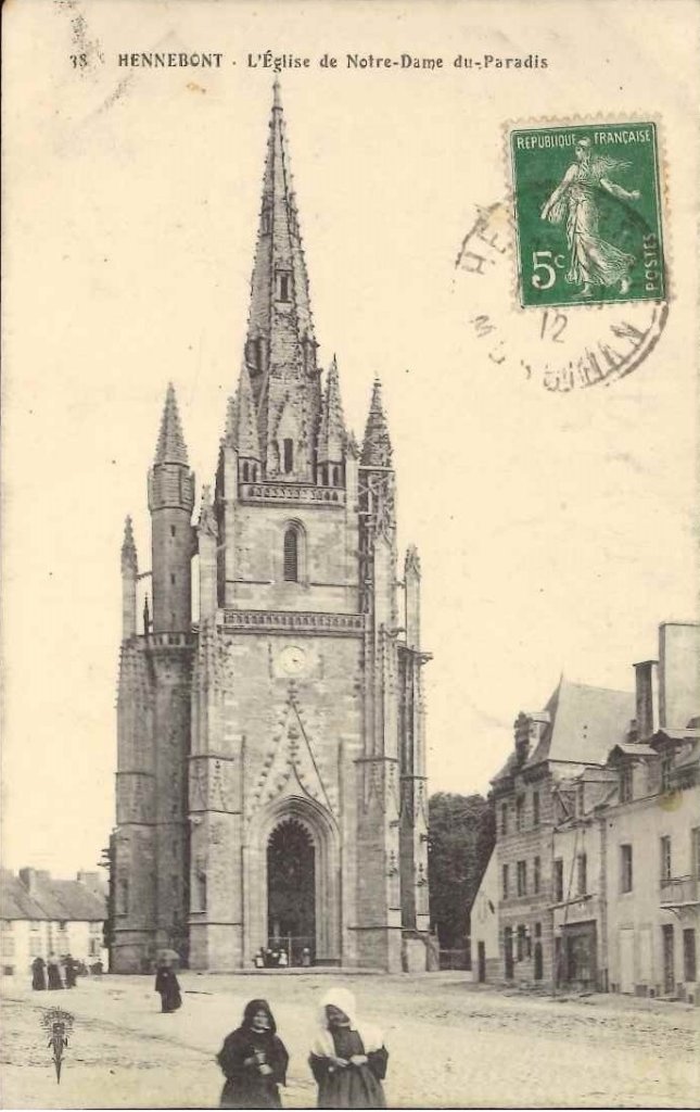 38 - Hennebont - L'église de notre dame du paradis.jpg