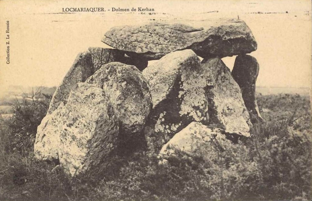 Locmariaquer - dolmen de kerhan.jpg