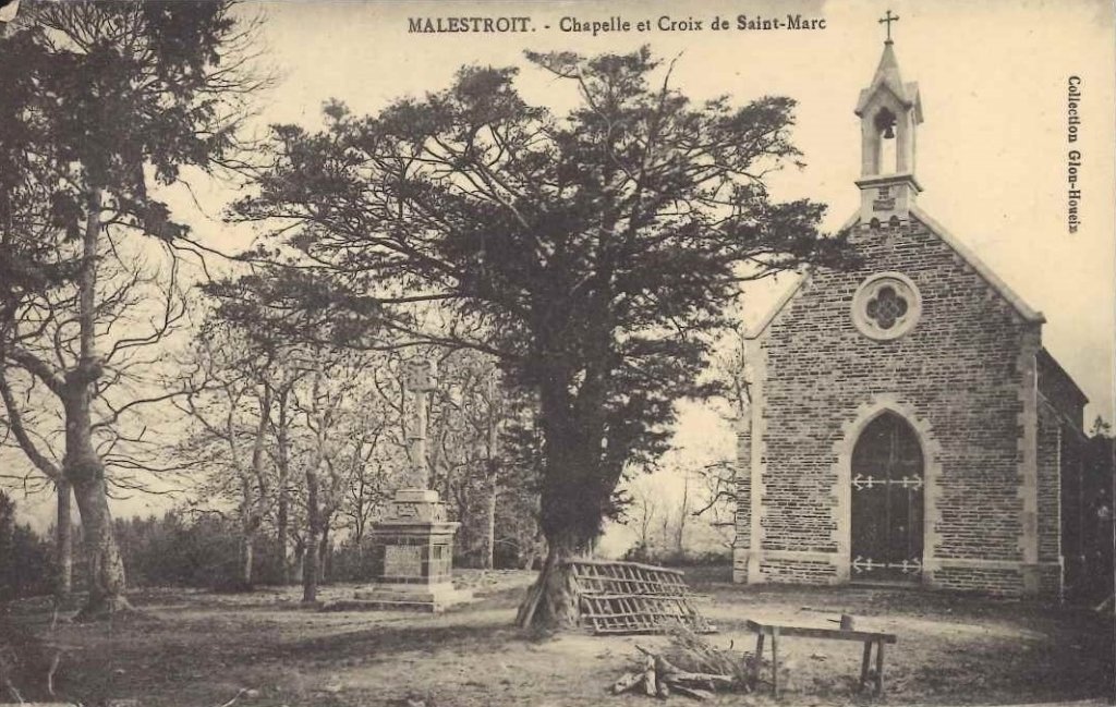 Malestroit - chapelleet croix de saint marc.jpg