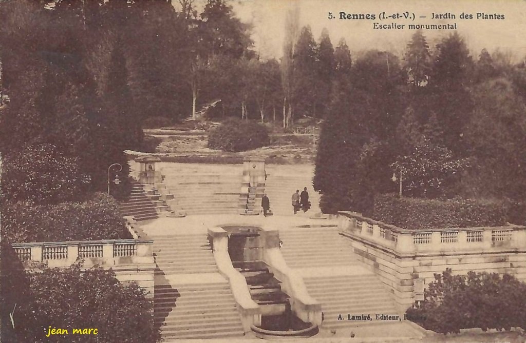 Rennes - Jardin des Plantes - Escalier Monumental.jpg