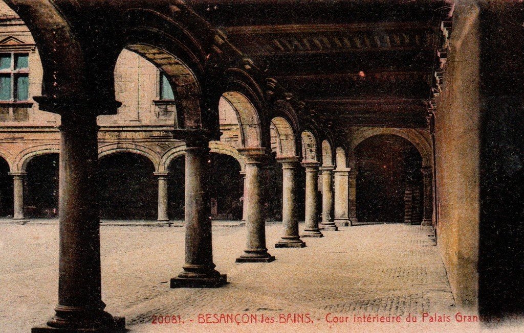 Besançon 20081 La Cigogne.jpg