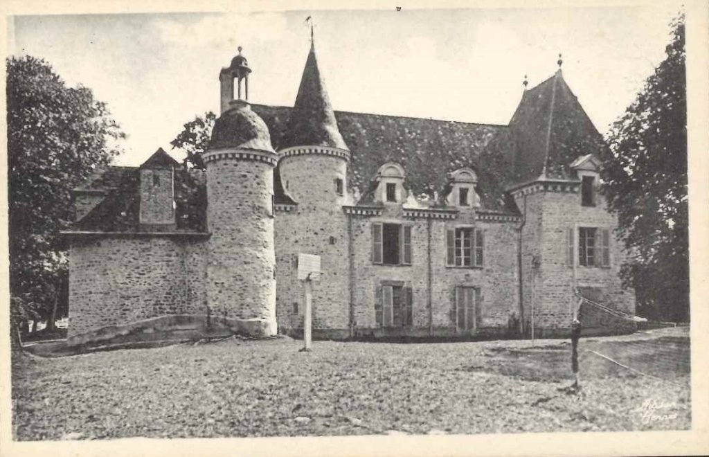 12 - La Bouexière - chateau du carrefour -donias.jpg