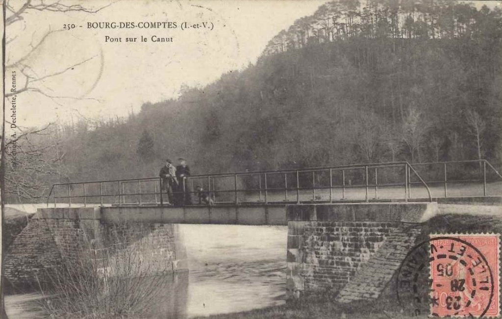 250 - Bourg Des Comptes - Pont su rle canut.jpg