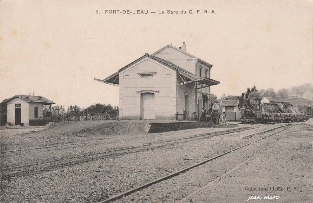 Fort-de-l'Eau - La Gare du CFRA.jpg