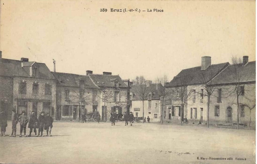 289 - Bruz - La place.jpg