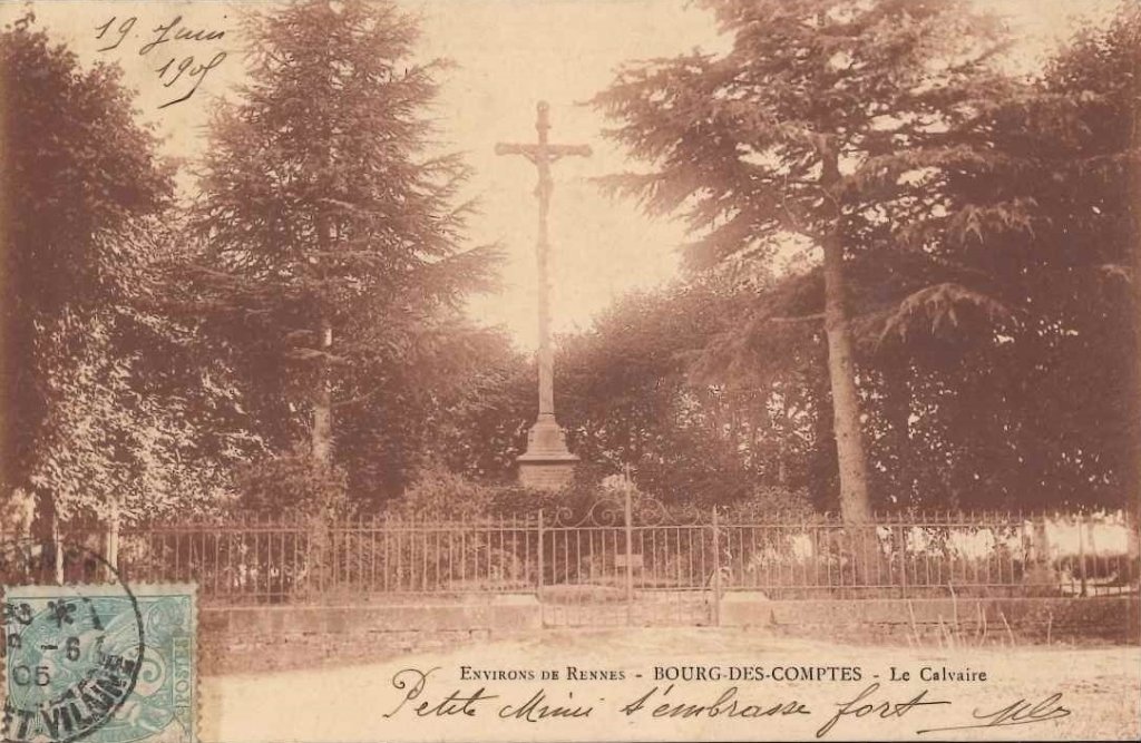 Bourg des Comptes - le calvaire.jpg