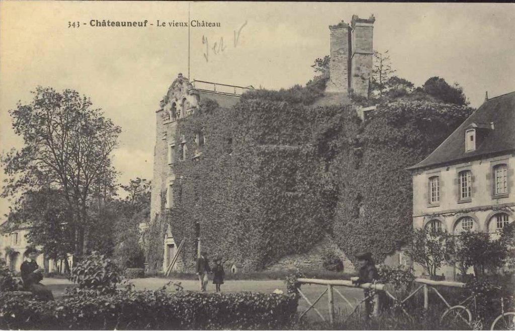 343 - Châteauneuf - Le vieux château.jpg