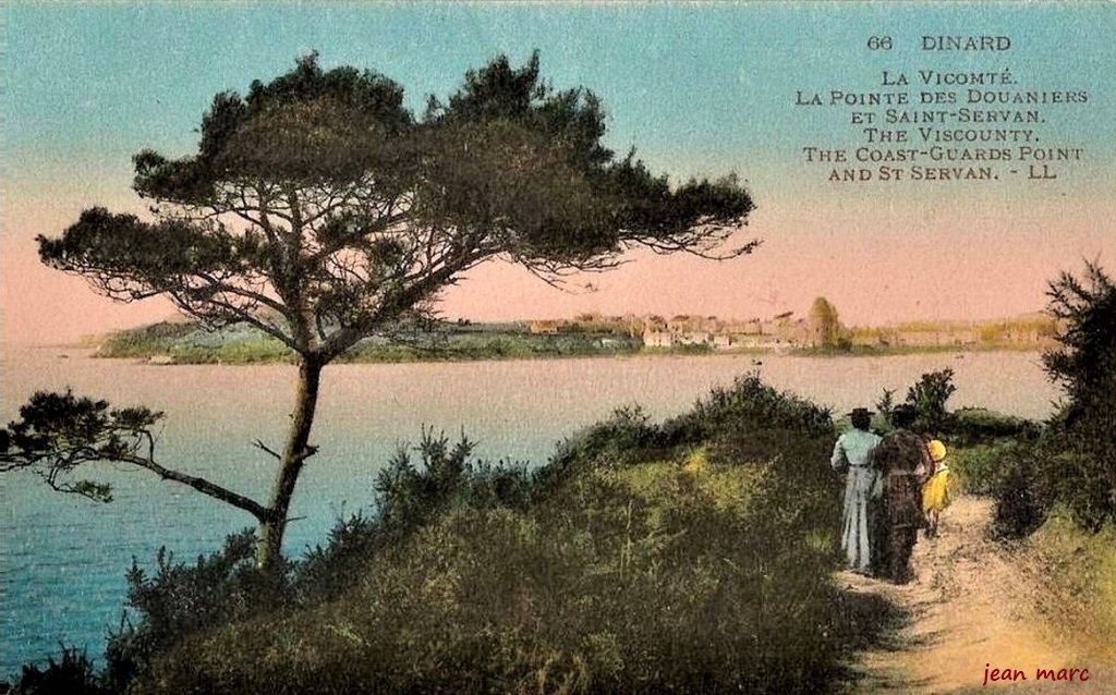 Dinard - La Vicomté - La Pointe des Douaniers et Saint-Servan (colorisé) (chemin de ronde).jpg