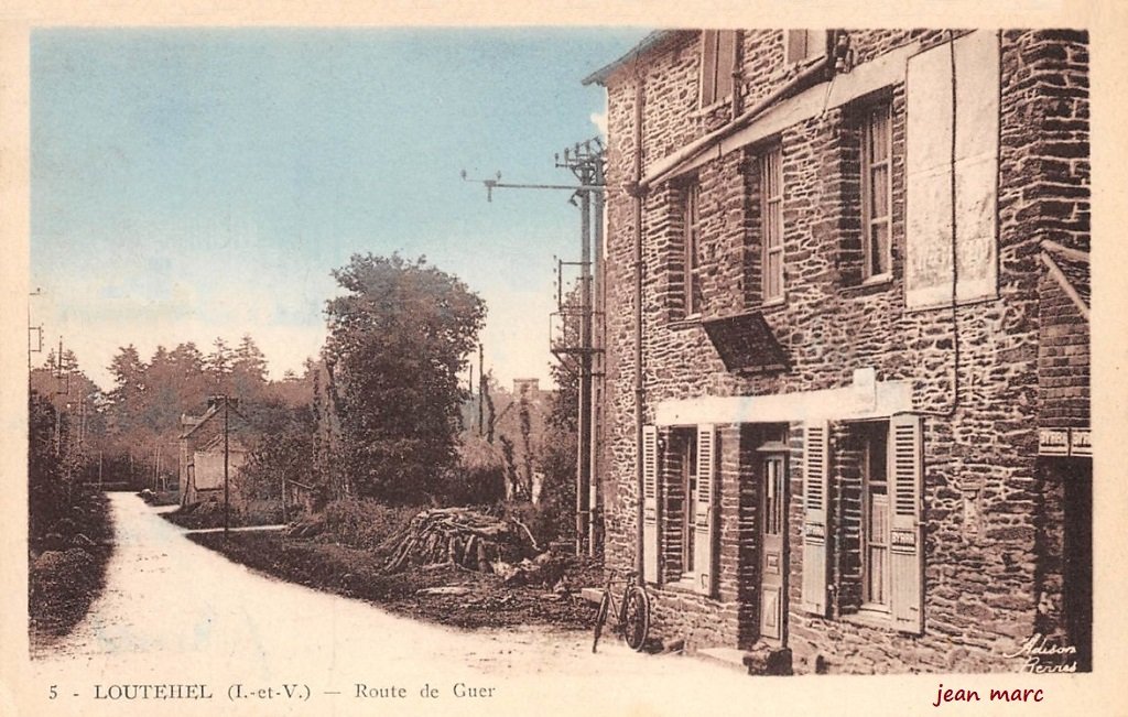 Loutehel - Route de Guer.jpg