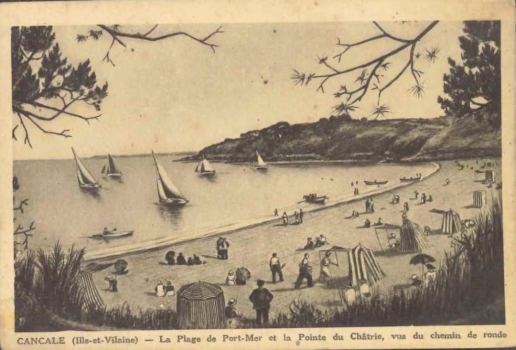 Cancale - La plage de Port-Mer et la pointe du Châtrie, vus du chemin de ronde.jpg