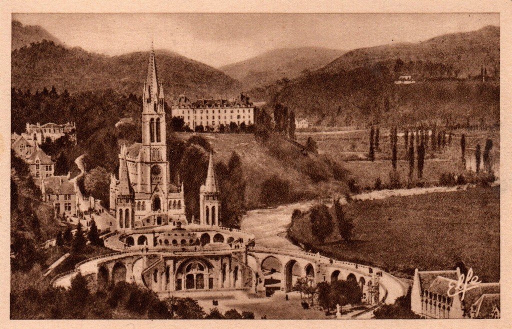 Lourdes 805 Labouche.jpg