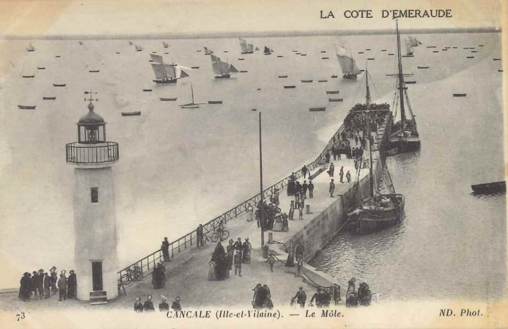 73 - Cancale - Le môle.jpg